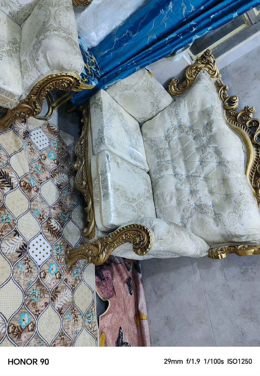 تخم ملكي ١٠ مقاعد نضيف اي ضرر مابي للبيع مستعجله ع بيعته مكانه مدينه الصدر سعر ٤٧٥ وبي مجال بسيط


**إذا كنت صاحب هذا الإعلان وتريد حذفه لأي سبب، رجاءا أرسل رسالة إلى الدعم الفني**