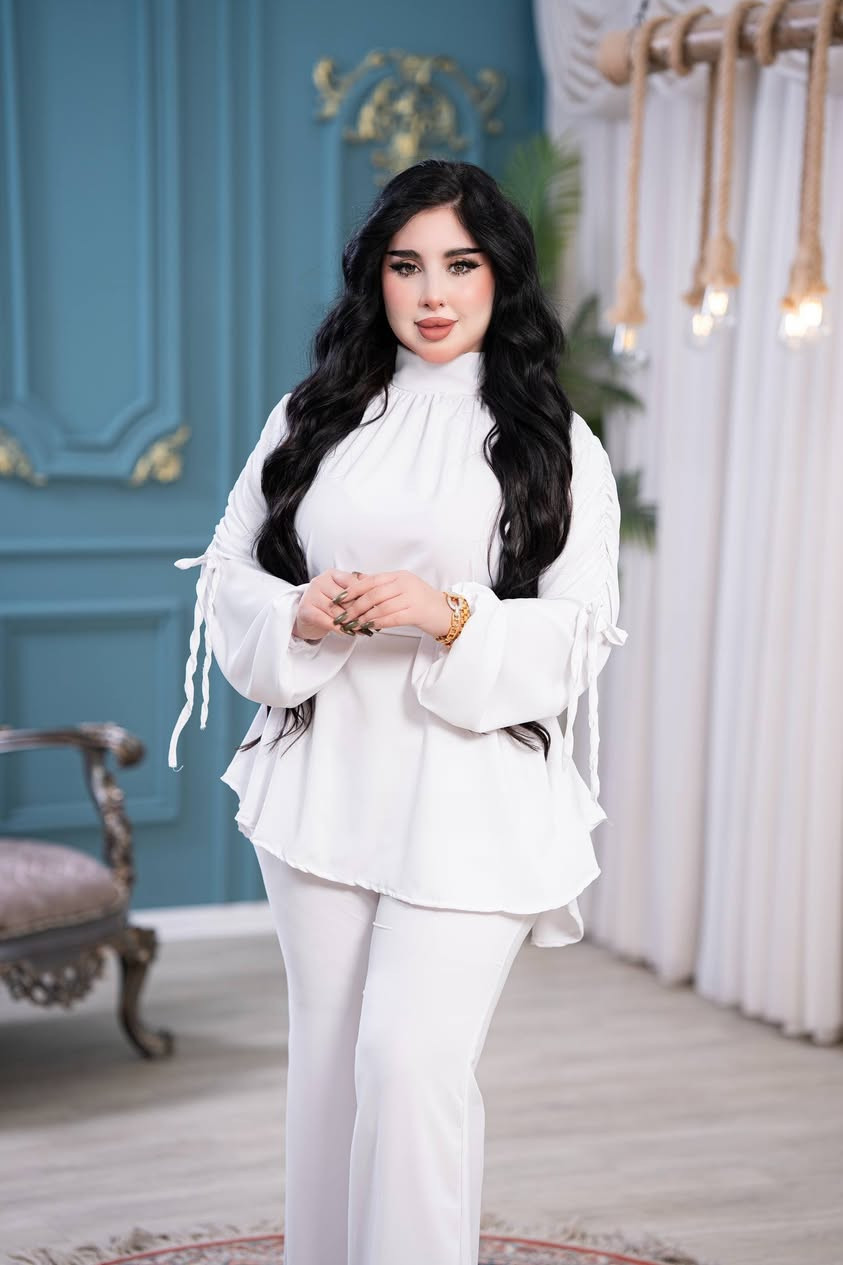 سوت نسائي خامة مارينا VIP ✨
🔹 تصميم كوري عصري بسحبات من الجوانب
🔹 قماش مارينا أصلي وثابت
🔹 يلبس من 50 إلى 90 كيلو
🔹 خياطة مرتبة وشغل نظيف

الكمية محدودة 🔥 احجزي قبل النفاد 🛍️💕


**إذا كنت صاحب هذا الإعلان وتريد حذفه لأي سبب، رجاءا أرسل رسالة إلى الدعم الفني**