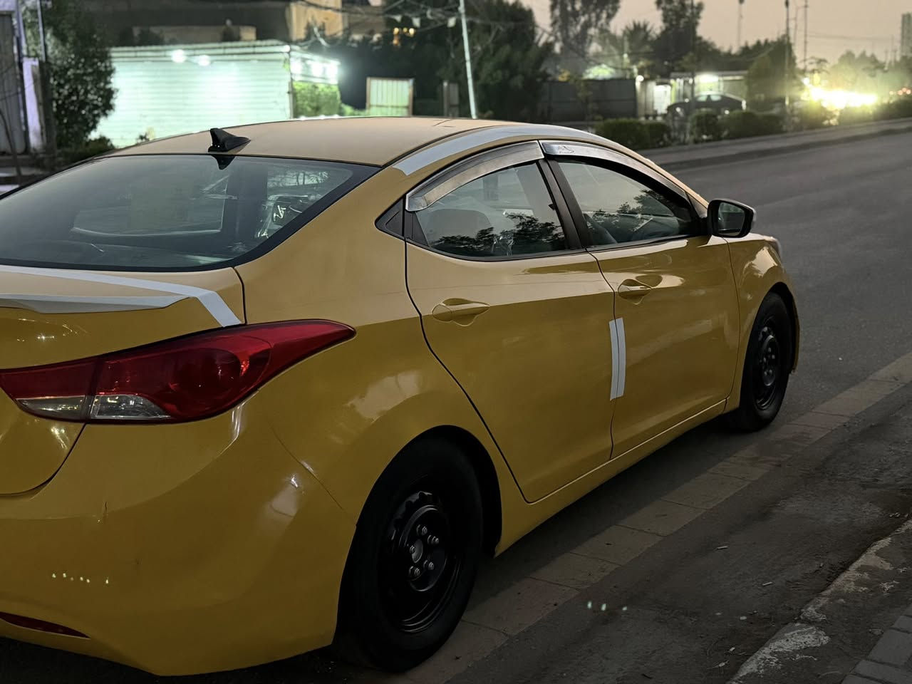 سلام عليكم مرخصت الادمن المحترم النترا مديل 2012سياره كلين كله ليبل واحد بدون تبديل سياره جاهزه اي نقص مابيه مكينه 1800دوش لاتنقيص ولا تبخير كير مكفول صدر جديد تدفئه تبريد تخم تاير سياره اي نقص مابيه تحكم ستيرين جهتين مكان السياره بغداد البياع سعر 100وبيه مجال رقم الهاتف ***********
