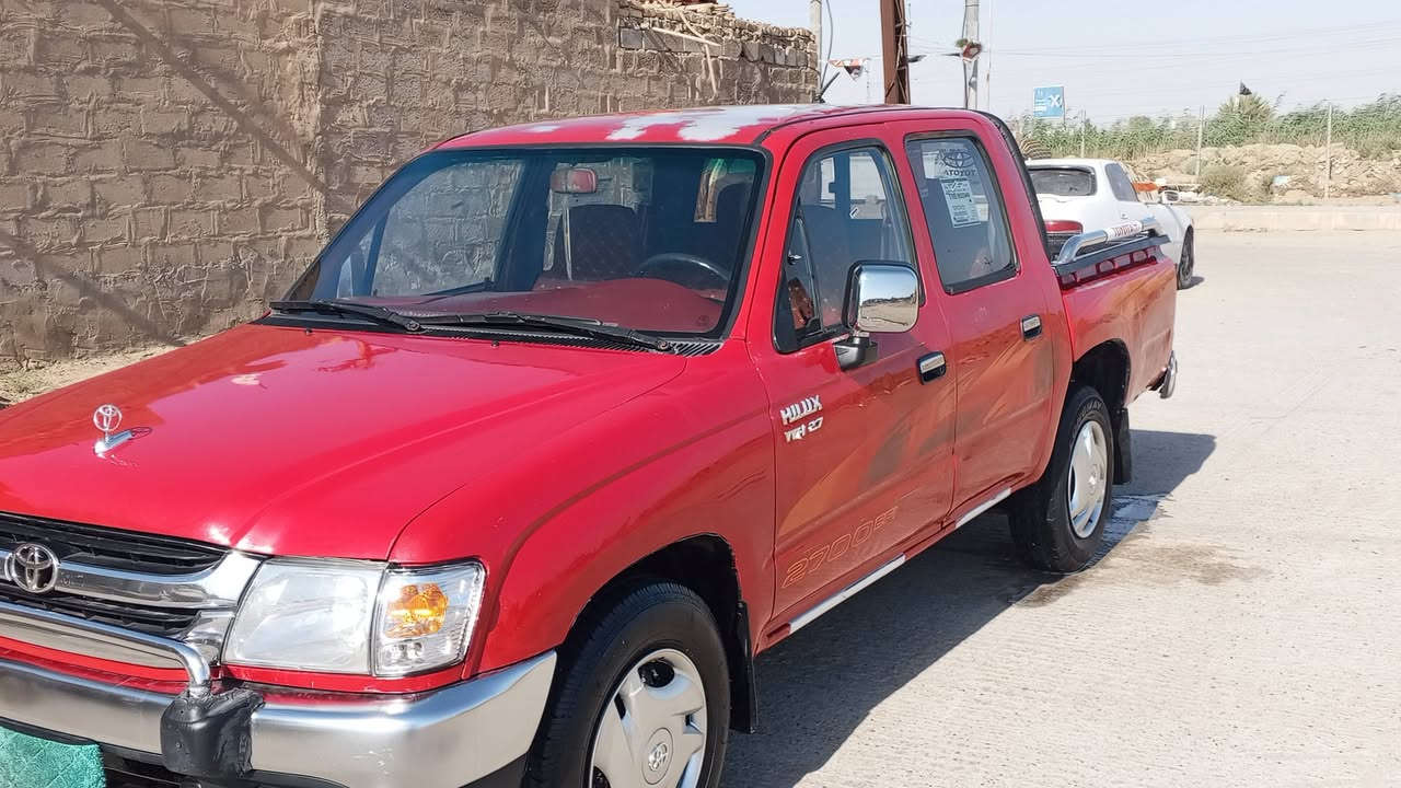 للبيع بيكم تيوتا جمره موديل 2004 بيه جاملغ وبنيد مبدلات محرك كير حداديه كهربيات  دوشمه كله جاهزة سياره مكفوله من العيب الشرعي  سعره 88ورقه وبيه مجال مكان الناصرية الرفاعي مكلف بلنشر ***********
