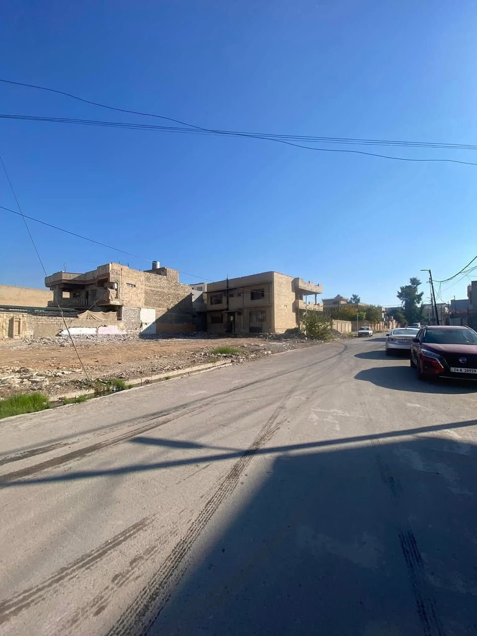 � أرض للبيع – حي النور
📍 الموقع: خلف قوزي السقال

▪️ المساحة: 100 متر مربع
▪️ الواجهة: 10 متر
▪️ ركن على شارع
▪️ عرض الشارع: 20 متر
▪️ موقع مميز جداً 🔥

📑 السند: طابو ملك صرف
✔️ شرط التحويل متوفر

📞 للاستفسار أكثر:
مراجعة مكتب العمران سايدين حي السكر
أو الاتصال على الأرقام التالية:

📱 ***********
📱 ‭0772 973 2369‬
