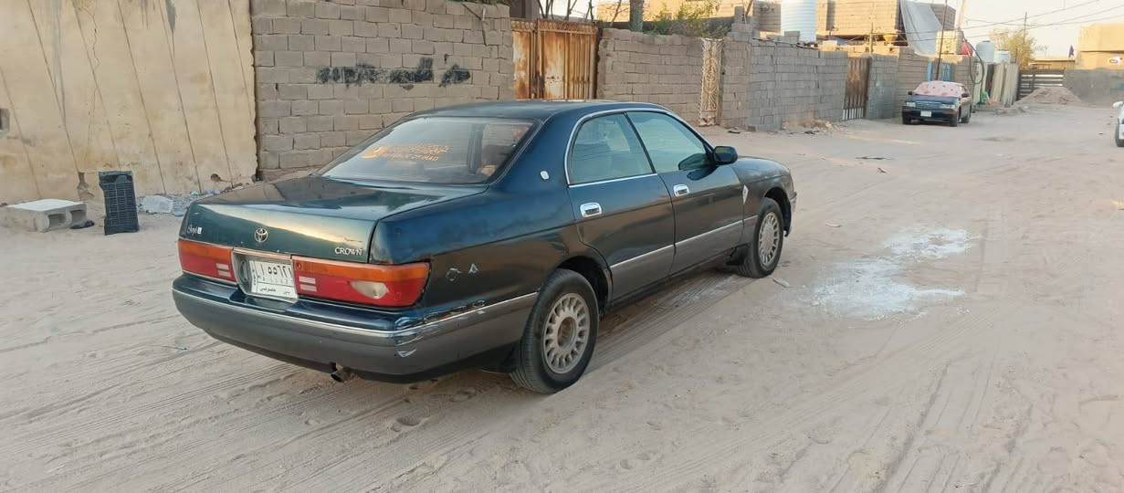 السلام عليكم سيارة بطة فصل للبيع 1994 رقم بابل مشروع وطني تحويل اب اي وقت مكفولة كص ونقل وضربة قوية كير ومكينة كارتون ثنين ونص حدادة طخم تاير جديد كهربائيات كلها شغالة السعر 29وبيها مجال مكان السيارة البصرة سفوان رقم صاحب السيارة ***********

