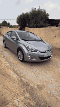 سلام عليكم لبيع الانترا 2016 أمريكي محركه 1800دوش ضررها بوب ثنين جهت السايق رقم سليمانيه سياره نضيفه جداً تحويل مباشر ***********
