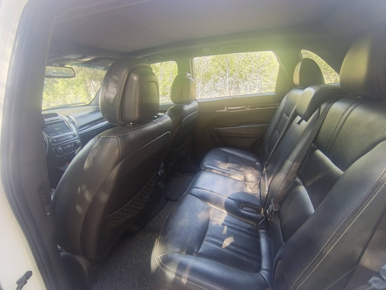 سورنتو ٢٠١٥ SXL فول بغداد باسمي  سبعه راكب ماشيه ١١٢ مكفول كير مكينه ع الشركه مملعوب بيهن تخم تاير ياباني صارله شهريه شاده عليها ادامه هيدروليك كير وبلكات اذاين محرك فيول بم حادثها فقط كصه البنيد ومبدل نفس اللون مال نفس الفئه بدون قطره صبغ من الدعاميه للدعاميه بدنه راديترات كفاله على الشركه السياره جدا  جديده مكاني كربلاء المقدسه
للاستفسار 
 ***********
