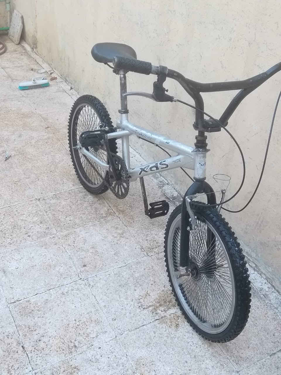السلام عليكم للبيع سعر 40وبي مجال


**إذا كنت صاحب هذا الإعلان وتريد حذفه لأي سبب، رجاءا أرسل رسالة إلى الدعم الفني**