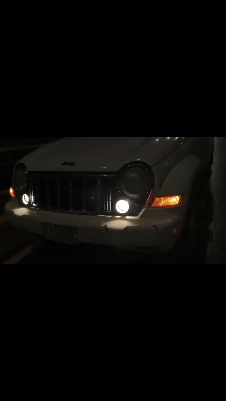 جيب لبرتي 2007 مكانها كربلاء
فول مواصفات فتحه تحكم ستيرن كشنات كهربائيه مكينة بلادي وكير مكفولات تبريد وتدفئه  كهربائيات كامله  شاشه اندرويد
تخم تاير جديد سنويه ساقطه صارلها 4 اشهر رقم بغداد مشروع وطني 
مداور ثاني يوم 
السعر 73 ورقه
للاستفسار ***********
