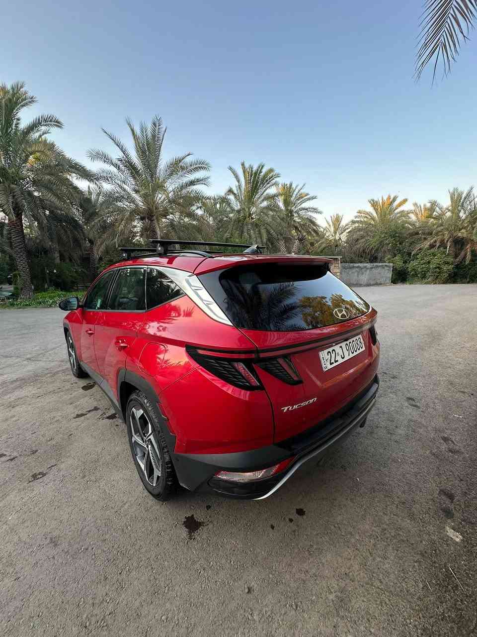السلام عليكم للبيع 
توسان 2022
فول مواصفات
السيارة اعلى فئة  
بدون ايرباك 
مواصفاتها 
كشنات تدفئه وتبريد 
ستيرن تدفئه
اوتو هولد
كير ازرار
دخول ذكي
ريموت تحريك السيارة 
بانوراما
قيادة ذاتية 
كشنات كهرباء
صندوك كهرباء
حساسات امامي خلفي
ورادار 
توقف طوارئ 
كامرات بالمراة
نقاط عمياء
السيارة فول الفول مواصفات 
مفولة من كلشي 
مكان السيارة بغداد
رقم اربيل 
السيارة ماشية 165 الف
سعر السيارة 180 وما اتصور اكو بعد احسن من هيج سعر  
وصور الحادث بالمنشور 
للتواصل 

***********

