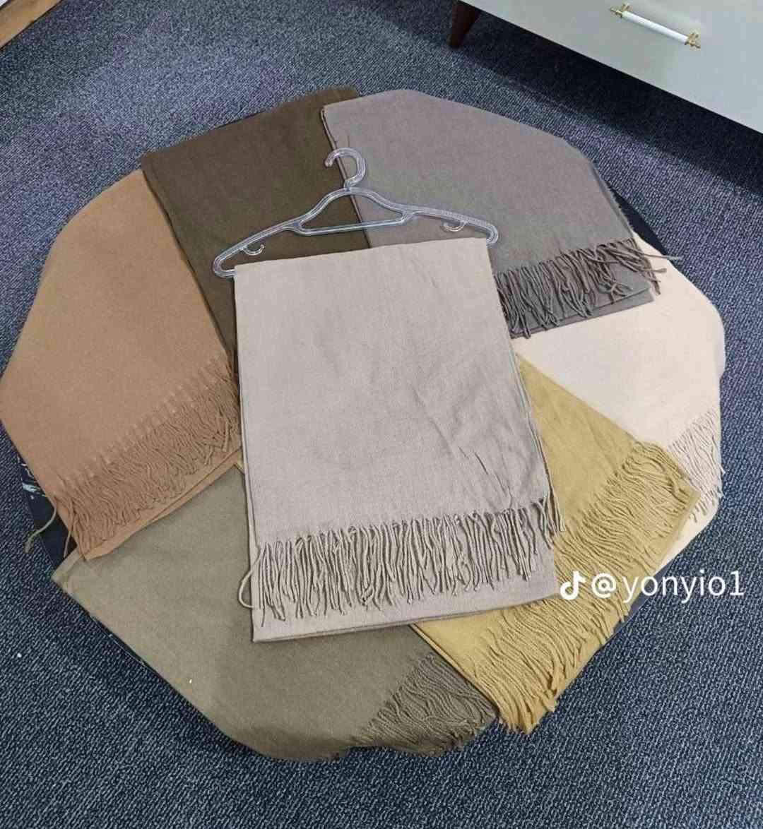 سكارف ساده الخامه صورف الاصلي
يتوفر 12 لون استاندر 

30 الف سعر الدرزن


**إذا كنت صاحب هذا الإعلان وتريد حذفه لأي سبب، رجاءا أرسل رسالة إلى الدعم الفني**