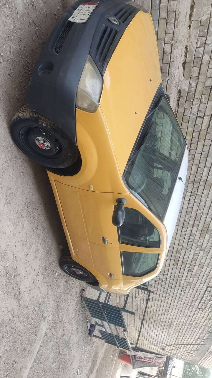 سياره جديده حداديه جديده تخم تاير جديد سياره بيه باب سايق بارد جوه المرايه مكينه وكير كفاله تراي وين مايعجبك/***********/بغداد مدينه الصدر السعر 35
