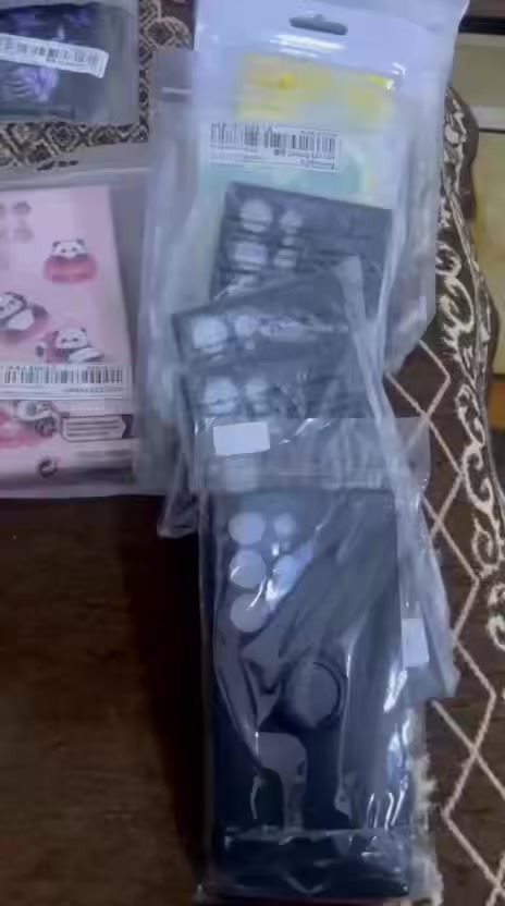 شلعة كفرات سامسمونك الترا  السعر مع التوصيل ٢٥ الف التواصل واتساب ***********
