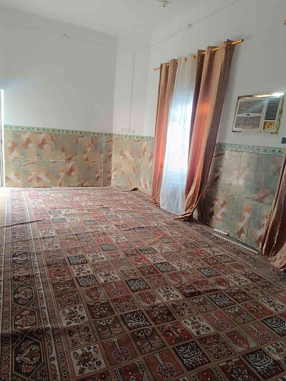مكلفة بالنشر 
بيت للبيع طابو زراعي مساحته الكلية 550 متر في قضاء المجد
يتكون من 
غرف نوم عدد اربعة. 5×4
صاله 14×4
استقبال3×4
براني 8×4
مع حديقه بها 14 نخلة 
السعر خاص


**إذا كنت صاحب هذا الإعلان وتريد حذفه لأي سبب، رجاءا أرسل رسالة إلى الدعم الفني**