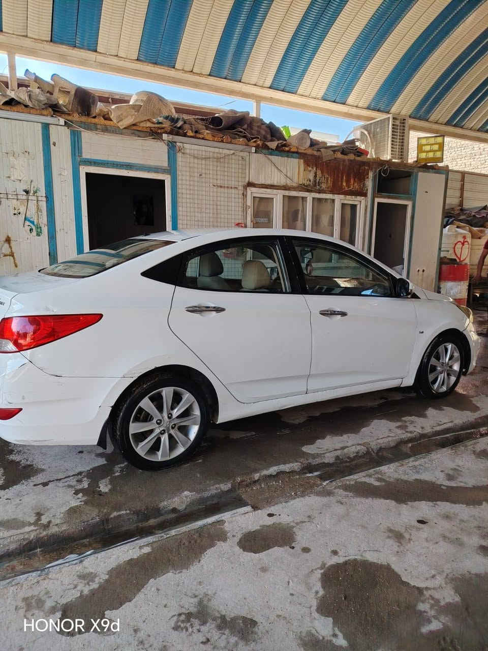 سلام عليكم اكسنت موديل 2013فول موصفات رقم بابل دولي بسمنه سنويه ل٢٠٣٠
محرك ١٦٠٠ +فتحه +اشاير بل مري +تحكم ستيرن +شاشه نضام اندرويد +خمسه ويل كب +نضام اي بي اس +حداديه جديده +تخم تاير جديد مفحوصة سونار موجود جاهزه السياره مكاني نجف  السعر ٩٥ وبيه مجال بسيط ***********
