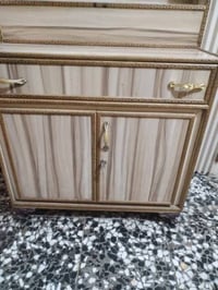 مكيف ٢طن • تدفئة تبريد • نضيف