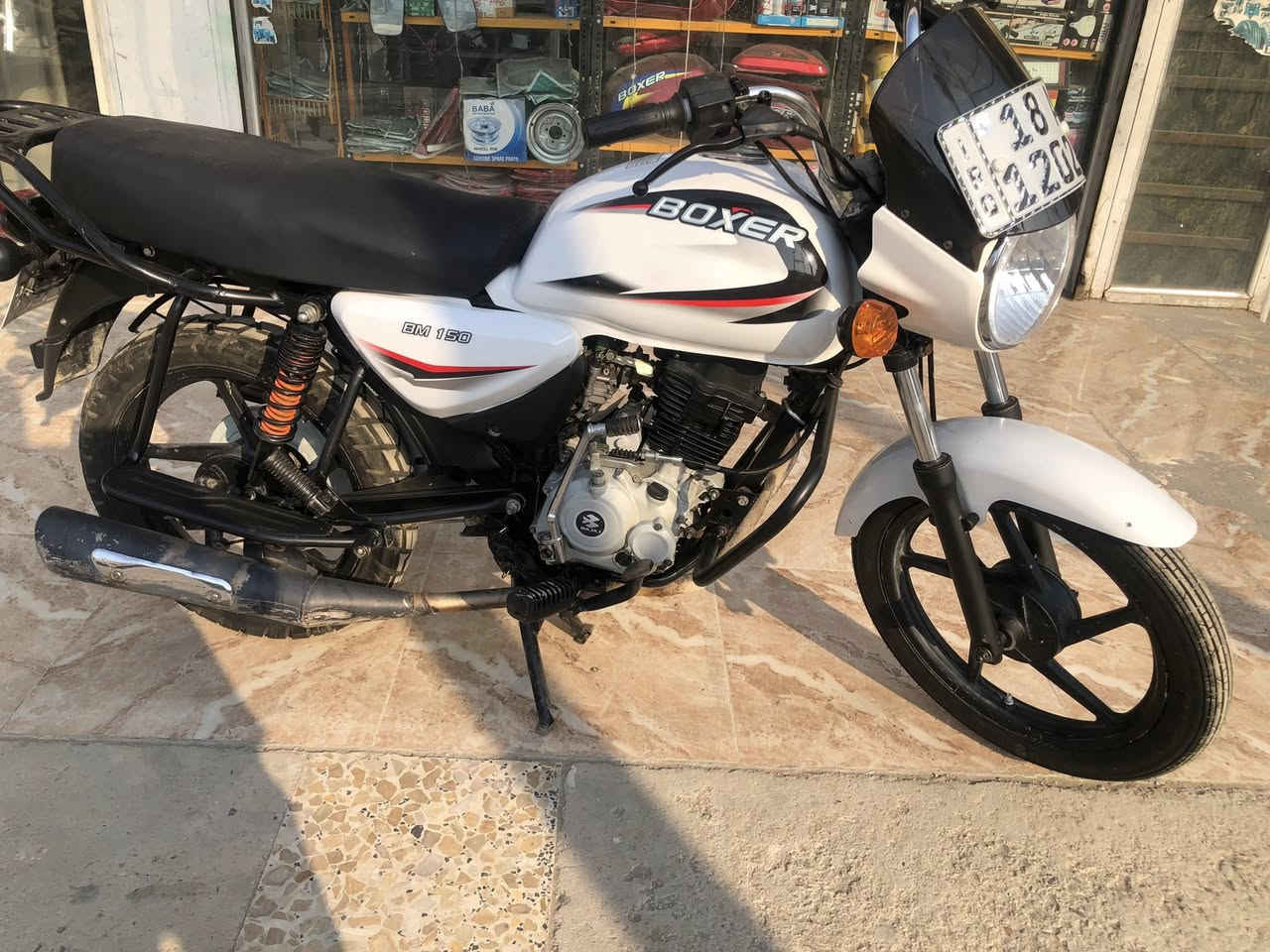 سلام عليكم بوكسرموديل 23دراجه جديده اي نقص مابيها تحويل ثاني يوم بسمي السعرمليون٩٠٠مكاني بغدادالامين الثانيه ***********
