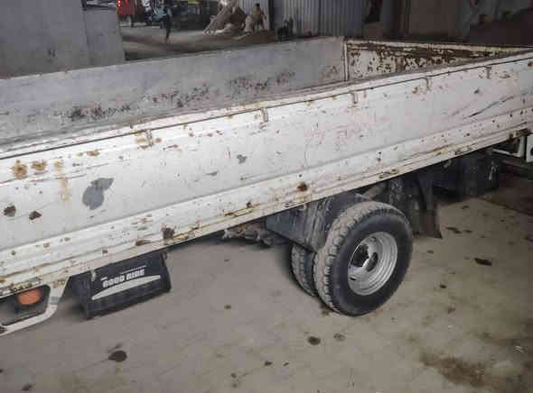 سلام عليكم كيا فونتيره للبيع موديل 1999 مكينه وكير وحداديه جديد تخم تاير جديد سيار رقم انكليزي نجف بسمي مدوار ثاني يوم سياره جازهه السعر 53 مكان السيارة نجف الاستفسار الاتصال على الرقم ***********
