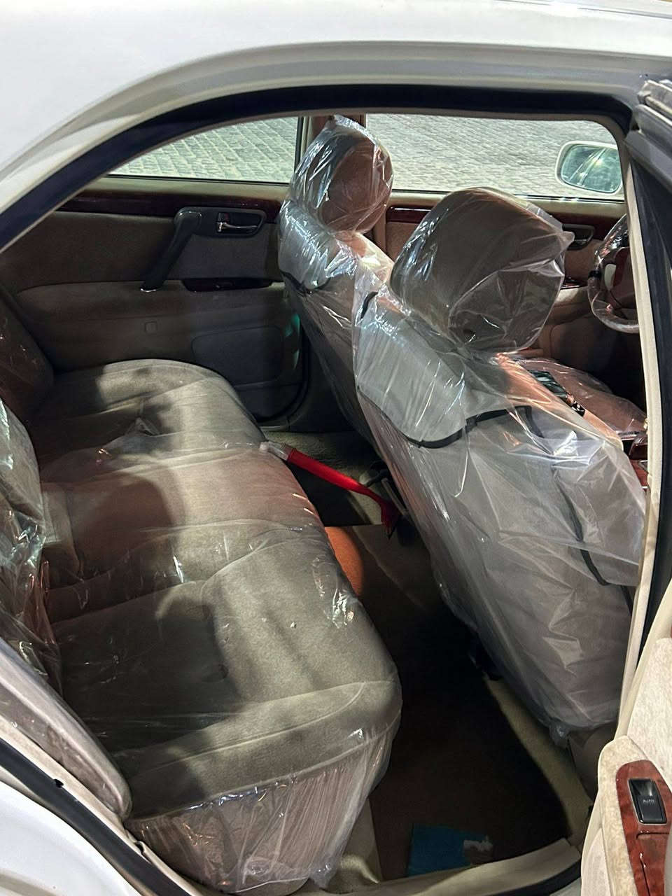 جنون حاويه محزم كفاله كص وضربه بيها فقط جااملق خلفي بي سحبتين معجون اثلث ام عيون كشناات4 كهربائي وستيرن كهرباء  مكينه ففيتي ابو لكلاص المرغوب وكير كفاله   ثلاث دكم كرستال شاشه حاجزله بل مرور  حداده تخم تاير كلشي جديد  مكاني بصره سعر65 وبيها مجال قليل وفقط شراي يتصل رحمه على موتاكم  ***********
