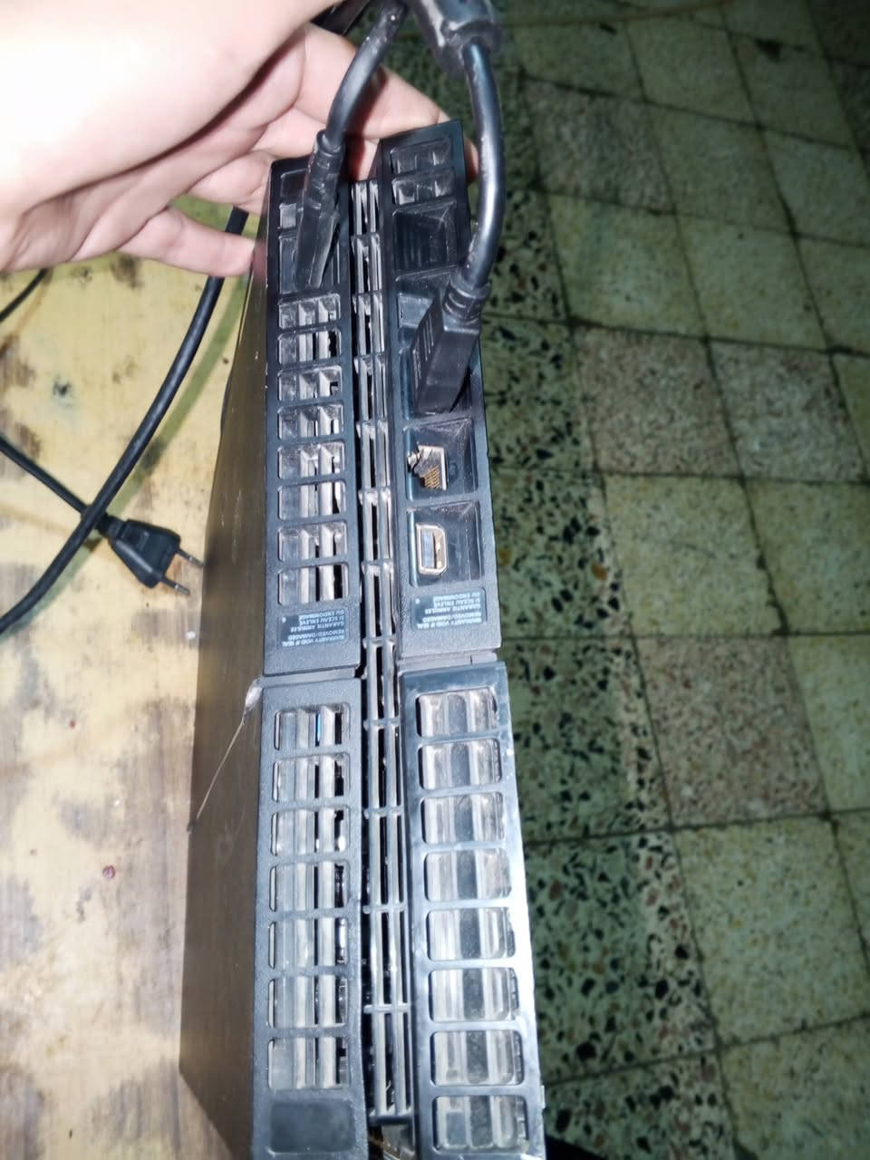 السلام عليكم بلي فور فات مهكر نص تيره ويا جوستكات ثنين اصليات كامل ملحقات لا توجد ويا كارتونه ويا العا

جي تي اي +بيس2026+كريتوس+لعبه اضافيه
سعر 350قفل العنوان بغداد مدينه الصدر متواجد واتساب فقط***********

