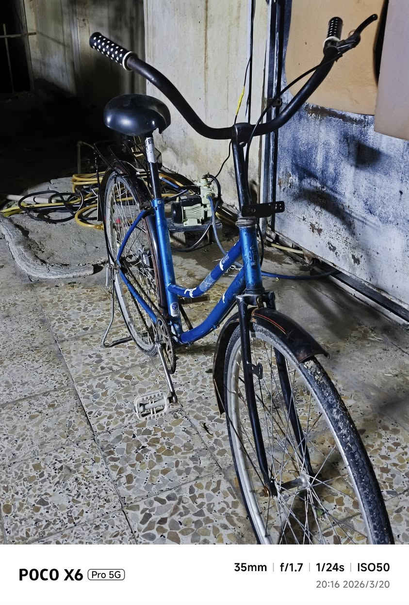 سلام عليكم 
بايسكل للبيع 
كلشي ما بيه نفضيف فقط العطل اليده مال بريك و التاير الوره مبنجر 

سعر قفل 40 ألف 
العنوان شارع السوداني


**إذا كنت صاحب هذا الإعلان وتريد حذفه لأي سبب، رجاءا أرسل رسالة إلى الدعم الفني**