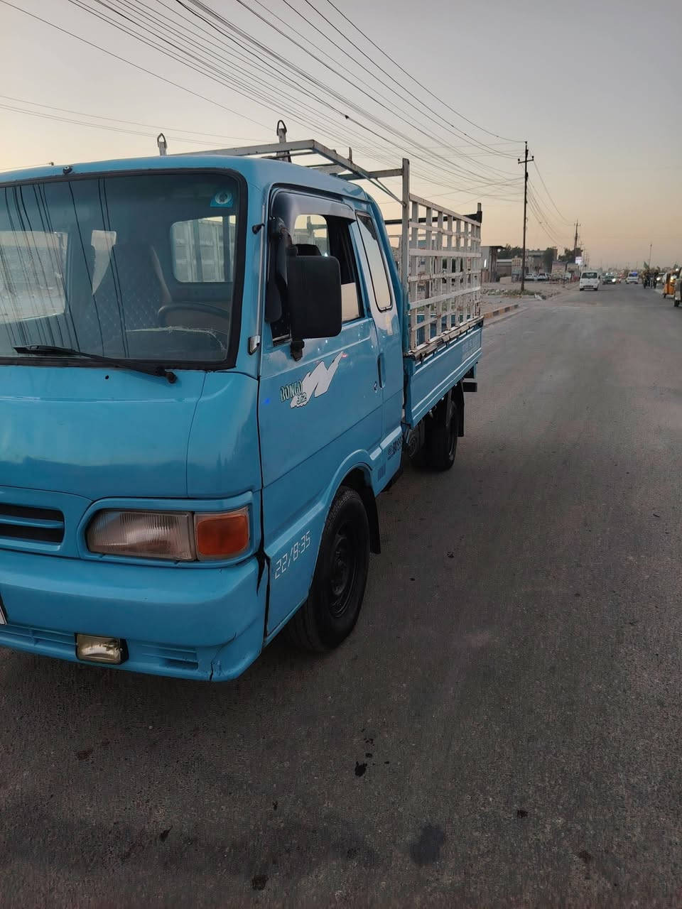 كيا 95 رقم بغداد مشروع وطني قمارة وربع سبعه جنكال كير ومكينه وشاصي مكفولات رقم شعار  باسمي العنوان بغداد المعامل
***********
السعر 53
