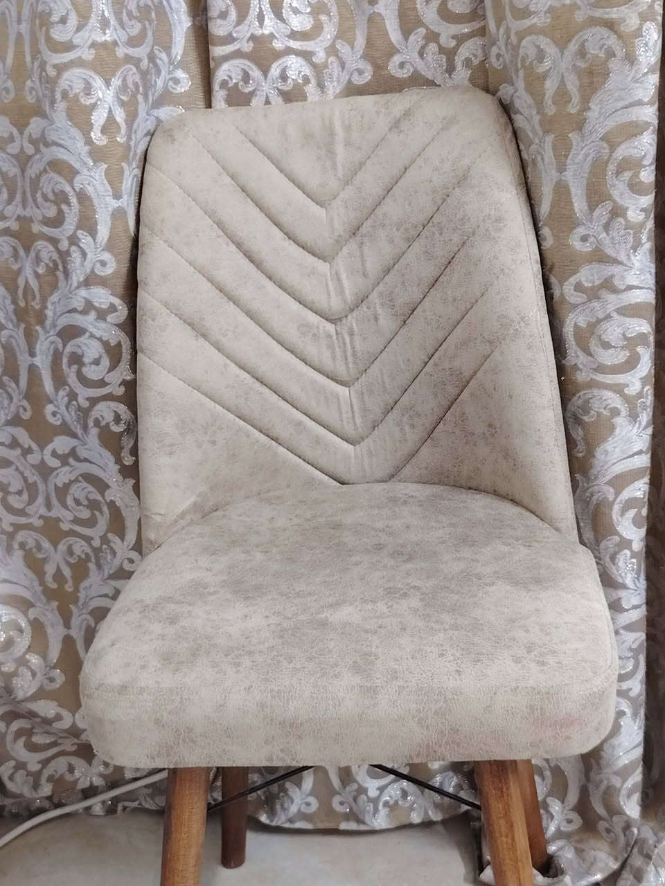 ميز طعام للبيع ب60 قفل  مكان الأمين سكينه


**إذا كنت صاحب هذا الإعلان وتريد حذفه لأي سبب، رجاءا أرسل رسالة إلى الدعم الفني**