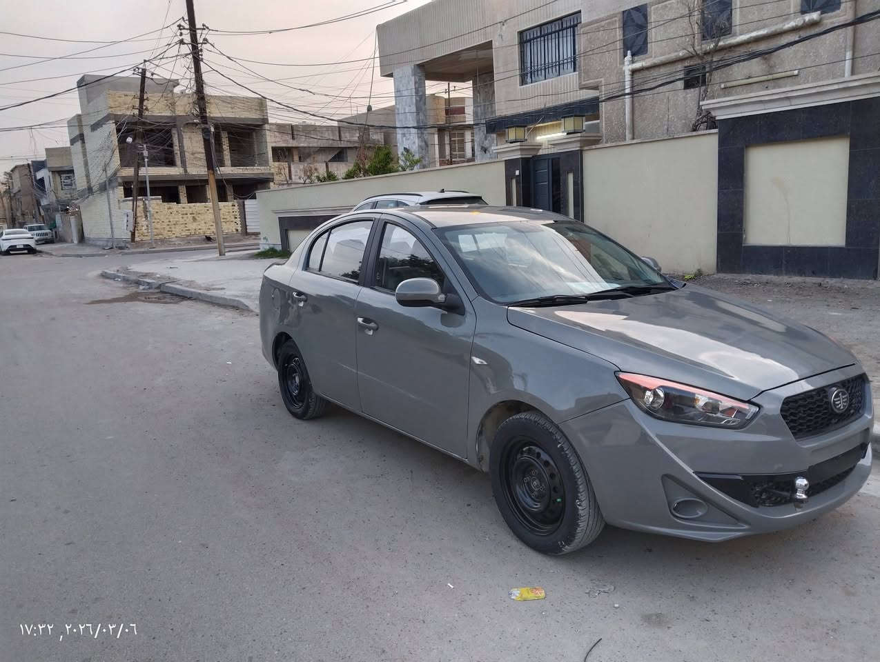 السلام عليكم سياره للبيع فاو اولي موديل 2015 بعدها بدون رقم يعني ياخذها رقم لياها باسه سياره بعدها على وضع الشركه ماشيه ٨٨الف هذا رقمي للتواصل *********** السعر ٥٥قفل
