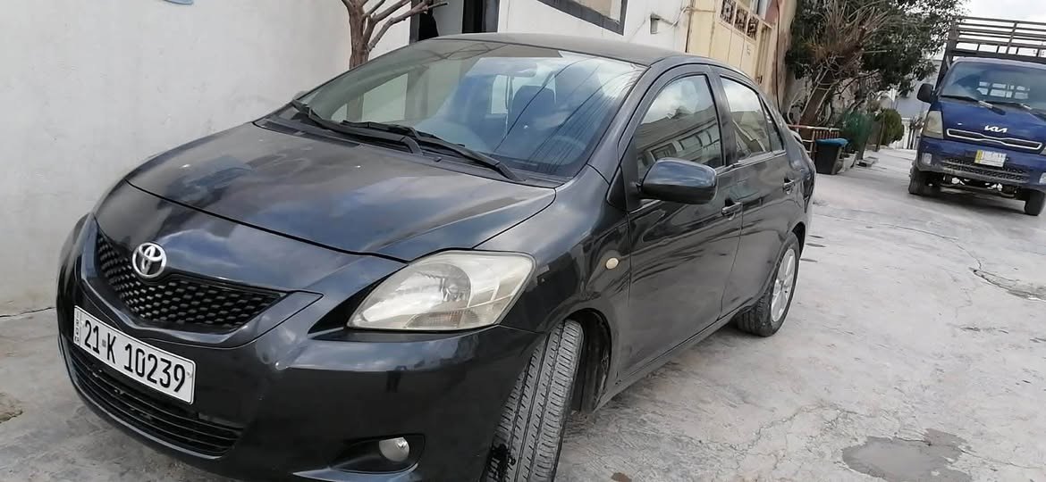 یارس مۆدئل 2010. ئۆتۆماتیک.  زۆر جوان مەزبووتە سەیارەکە مالی دۆستە سەنەوی هەموو شتێکی تازەیەو بەناوی خۆمانەوە. ٤ پارچەی بۆیاخە  بئ ناوگرتن بئ ارباگ. پێش دوای کەپسە بەشەرت.  گێر مەکینە تەحویل براوە غرامە هەمووی بەشەرت. سەیارەکە دەبل گێچە جام کارەبا. ئەیبیئێسە.  سعری ٧٩ گەلاو معامەلەیە لەسلئمانیە سەیارەکە.  *********** السليمانية, العراق
