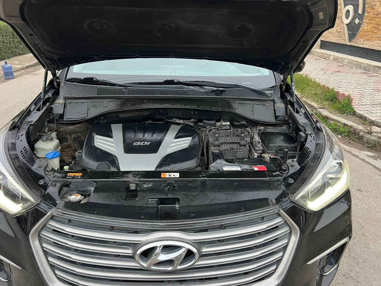 السلام عليكم  سنتافي گراند موديل 2017 رقم سليمانيه الدولي الجديد ب اسمي شخصيآ تحويل وكاله ثاني يوم هزه وفحص وسنويه كله جديد حادثها جانبي باب وجاملغ خلفي بجم كبس وخلفي كبس صور حادث وسونار مرفقه شواصي لغود كلها كفاله عامه گير ومحرك مكفولات برغي ممفتوح بيهن مواصفات نص فول شاشه كبيره وكامره دواره فول تحكمات كشن السايق كهرباء مكينه 6 سلندر 7 راكب 3 ثلاث قطع تبريد مركزي منفصل وبعد بيها مواصفات اكثر مكانها بغداد الطوبجي ***********
السعر 152 وبيها مجال بسيط بغداد, العراق
