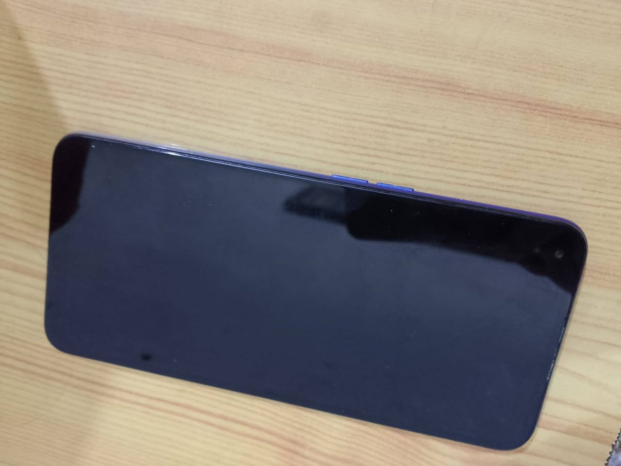 سلام عليكم تليفون للبيع oppo A54 ذاكره 128 جهاز كامل مابي نقص مبدل شاشه فقط مايصرف شحن ملحقاته فقط شاحنه مكاني الكوت شارع النفط او اذا اكو جهاز مراوس اراوس  للاستفسار راسلني وارد عليك


**إذا كنت صاحب هذا الإعلان وتريد حذفه لأي سبب، رجاءا أرسل رسالة إلى الدعم الفني**