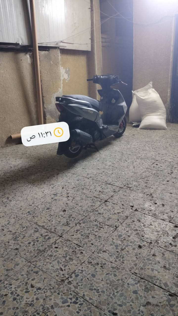 السلام عليكم دراجه للبيع جي تي ار الدراجه كامله كهرباء شغاله دراجه ماكينه ناعمه دراجه بيه بها نواقصش تريشه صفح ملاح الدراجه مفتوحه اول فتحه لها دراجه بيها يدات رياضي ابو بنزين مكان البياع تقاطع درويش 550 وبيها مجال هذا الرقم اتصل عليه ***********
