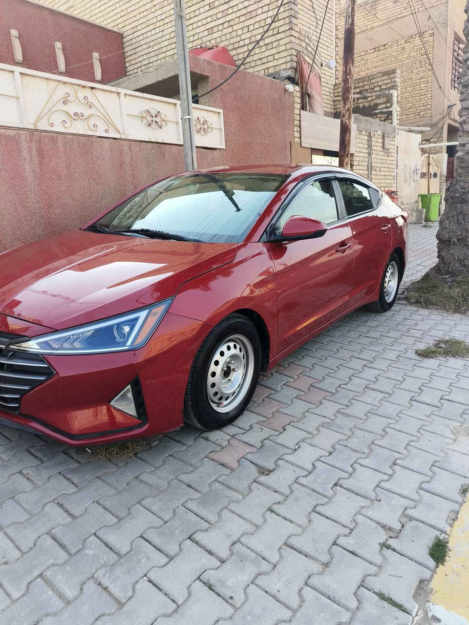 سلام عليكم شباب النترا٢٠١٩ سيارة جديدة إب معنة كلمة تجي واشواف إب عينك سيارة تخم تاير سبانة ممدودة عليهة بل العراق سيارة رقم مشروع وطني مكينة ٢٠٠٠ دوش كير أي تي *********** ماشية 67ميل حقيقي السعر ١٢٨ بيهة مجال
