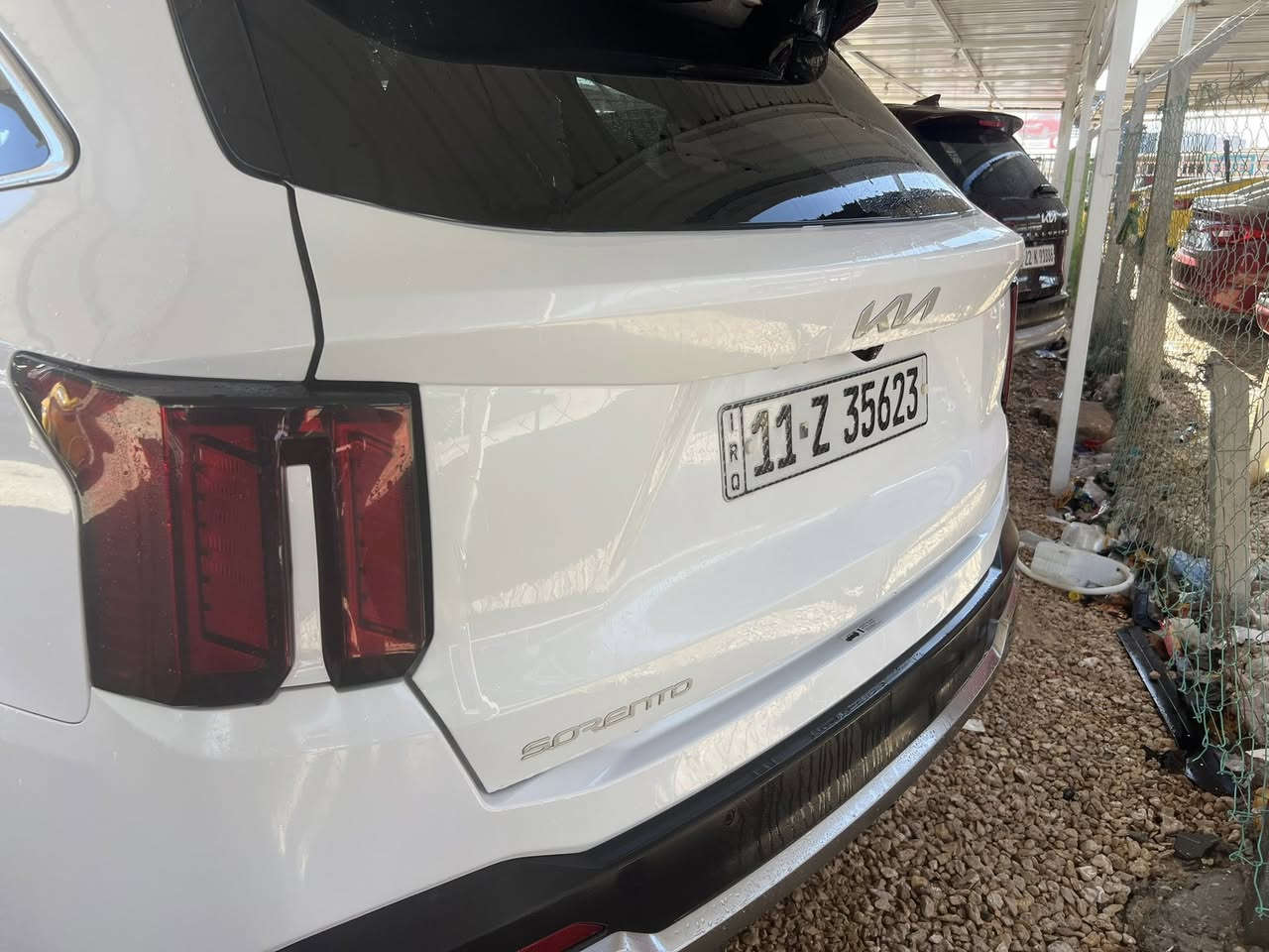 سورنتو وارد أمريكي موديل 24 للبيع ماشيه 12 حادثها فقط تصليح قيق الجنطة نفسه بدون اي ايرباك محرك 2500 طبعا مكاني الديوانيه *********** عليه واتساب
