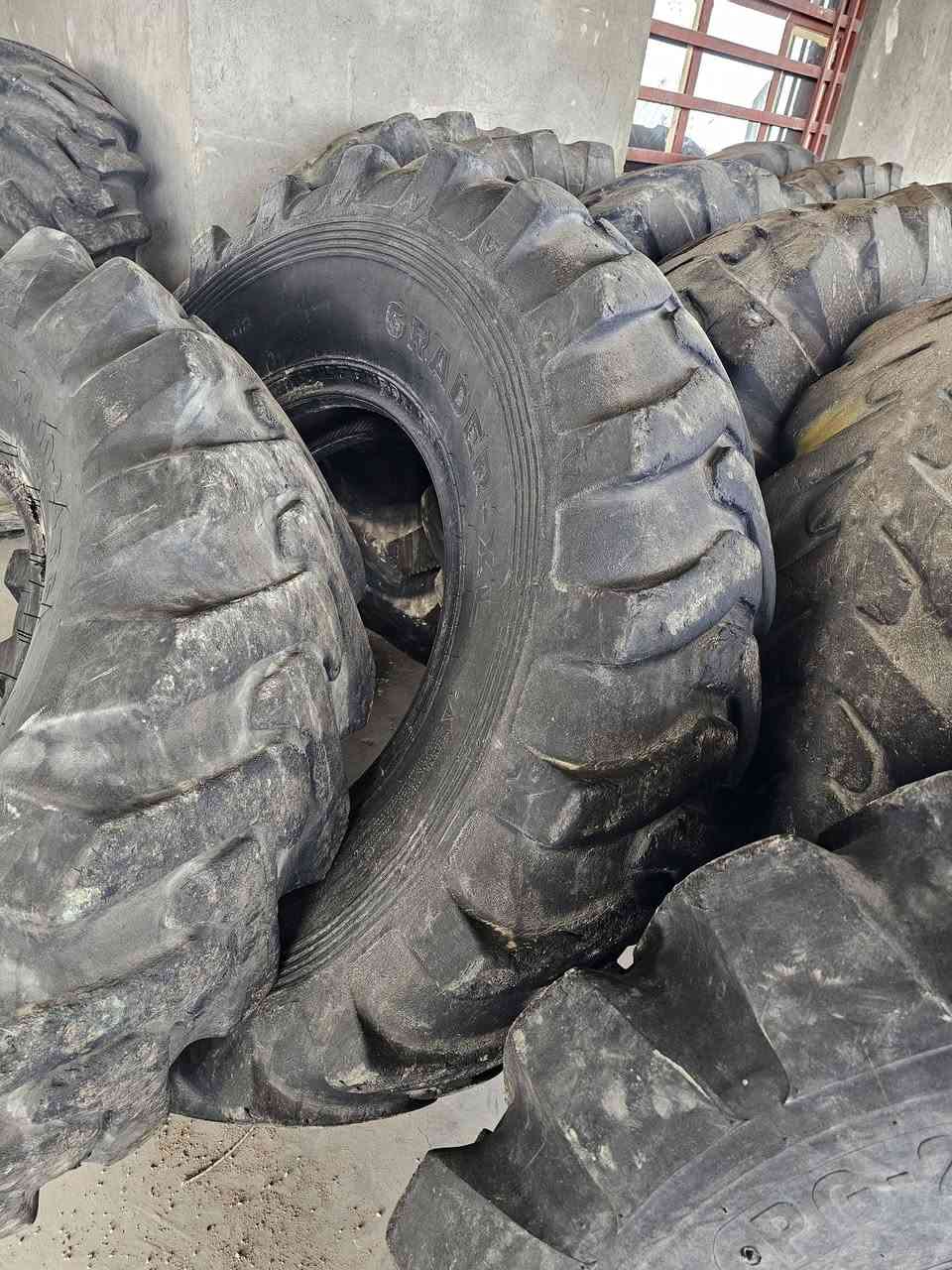 تايرات مستخدم حاويه تركي گودير ولاسه وباطلس وا اوسكا
1400×24 كريدر سعر الزوج ٥٥٠ العنوان ديوانية ال بدير ورشة سيد علاء الحسيني ***********\ *********** @أبرز المعجبين
