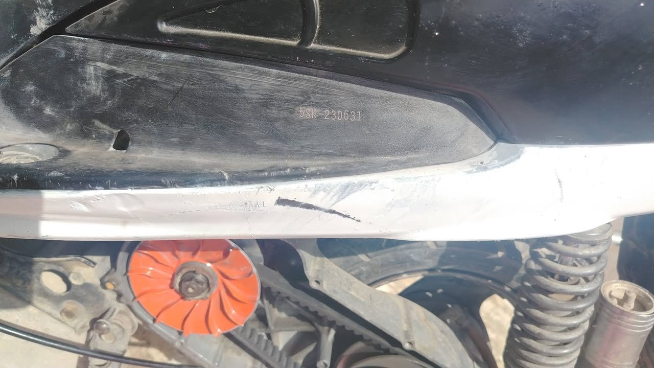 السلام عليكم دراجه ماكس عدله 120 رامبه برغي ما مفتوح بيها المحرك بلادي ما مفتوح بيه ما ملعوب بيه وبيه كلج امامي رياضي فقط الكفرات تجاري وبيه نقص كتف شحن ونطيك وياها كومة غراض 300الف وبيها مجال برغي ما مفتوح بيها دراجه بلاديه العنوان ابو غريب النصر والسلام للاستفسار ***********
