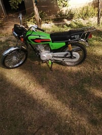 للبيع ارشه 2018. اوراق اصولي دراجه نضيفه 07736490079☘