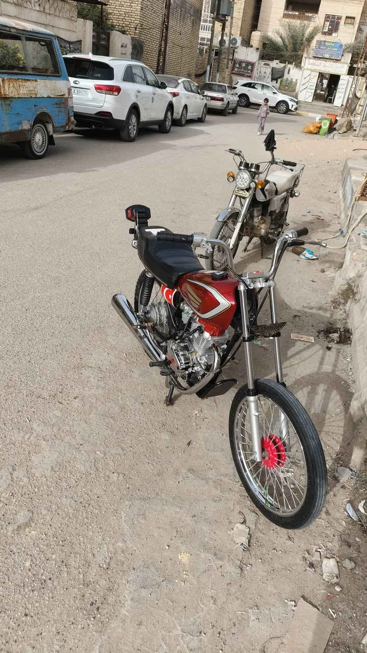 السلام عليكم دراجة للبيع دراجة جديده كارتون مكفوله كفاله عامه دراجة جاهزه مجهزه ما صارله هواي من تعمرت السعر ع خاص او ***********
