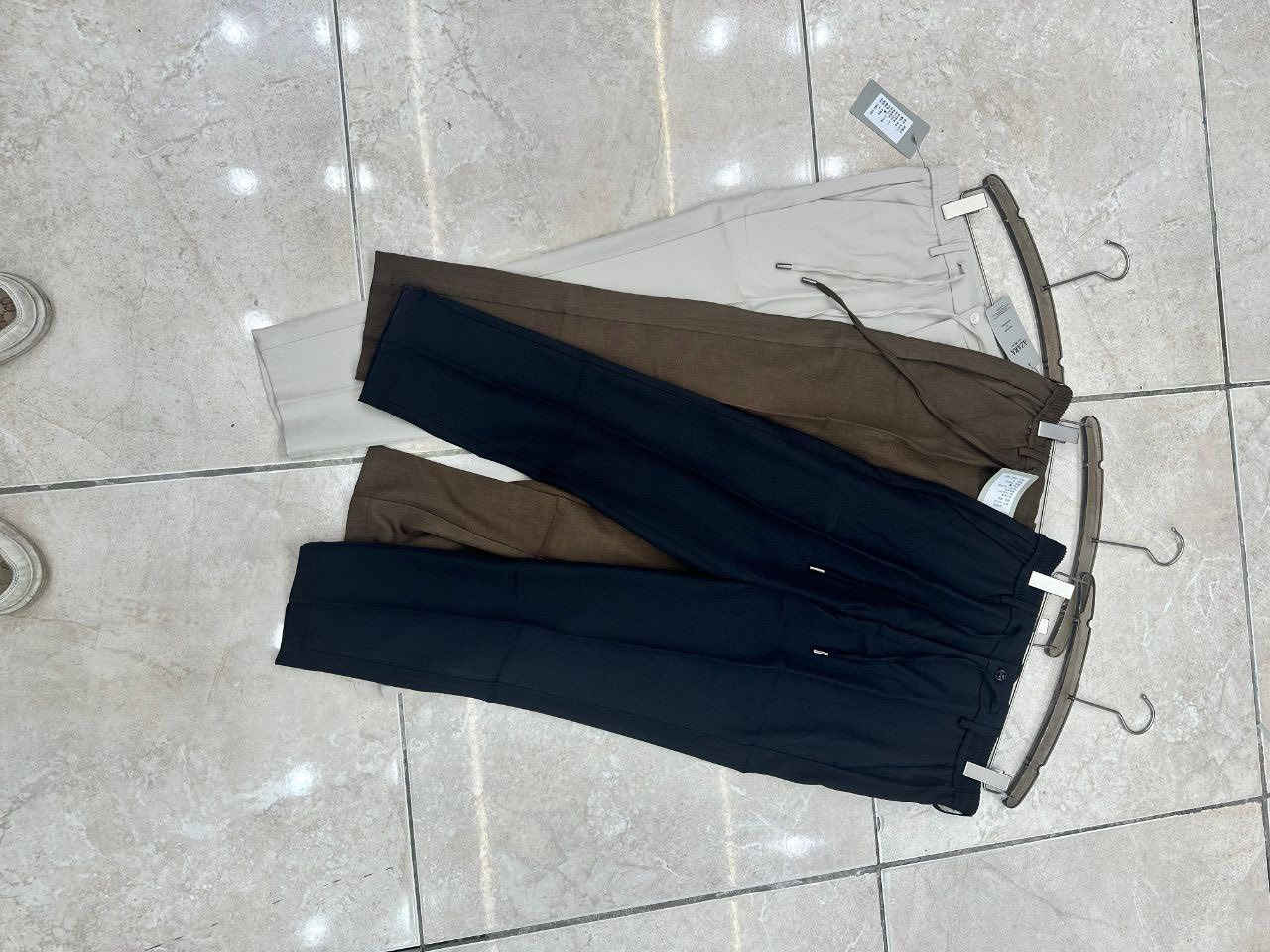 بنطرون صيني خامه درجه اولى 
القياس 
M/3xl
الشد 10قطع ب//116الف


**إذا كنت صاحب هذا الإعلان وتريد حذفه لأي سبب، رجاءا أرسل رسالة إلى الدعم الفني**