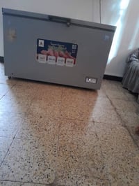مجمدة • ١٦ قدم • مستخدمة ٤ أشهر