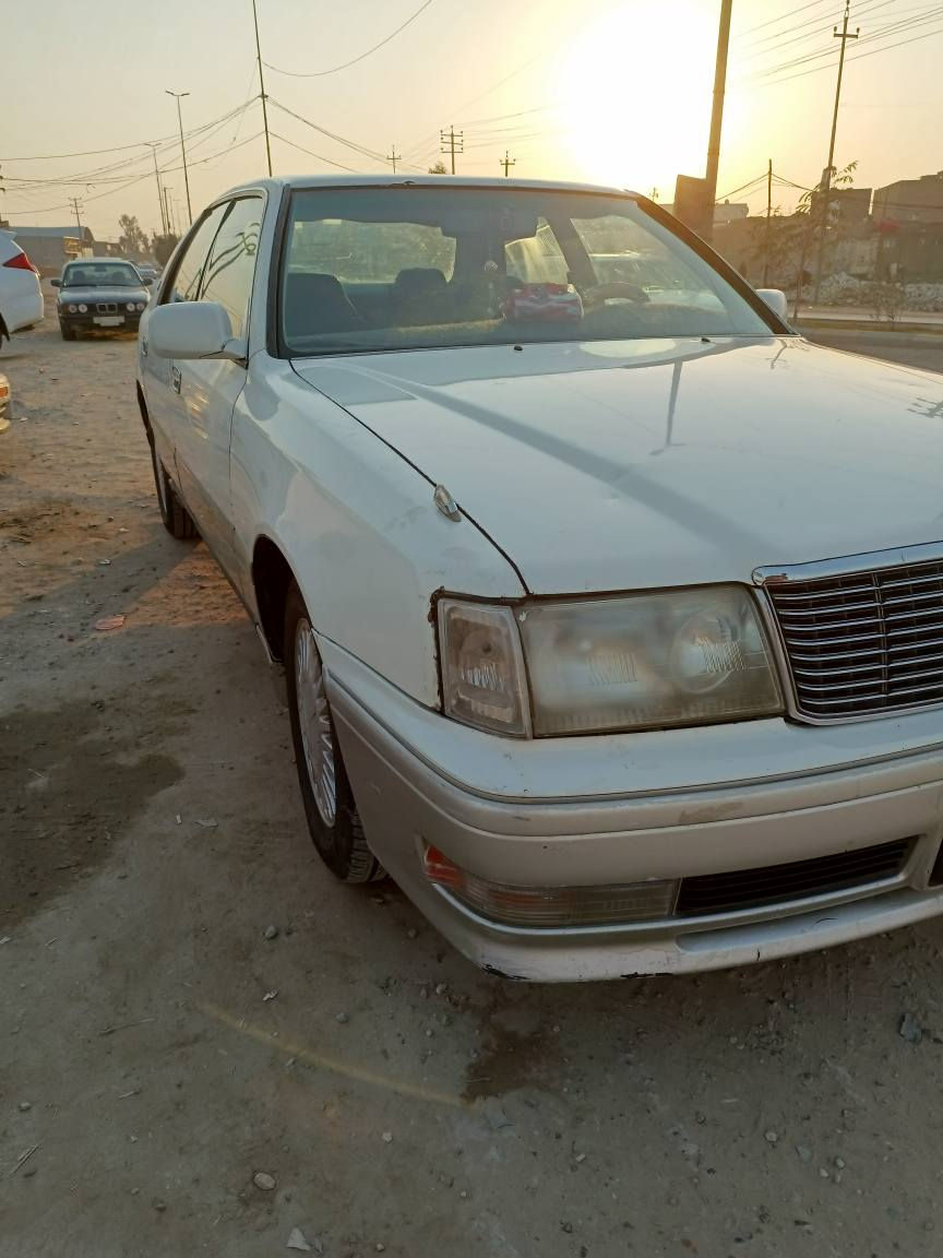 السلام عليكم راس ثور فلات  م 2000 رقم نجف دولي باسمي سنويةلل2030 مداور ثاني يوم سياره كصة قماره جاهزه من كلشي ماناقصه برغي  كير مكينه حداديه  مامتواجد ع فيس مكاني ديوانيه مهناويه ***********
