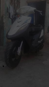 عدلة • قفل المكان • الحريه