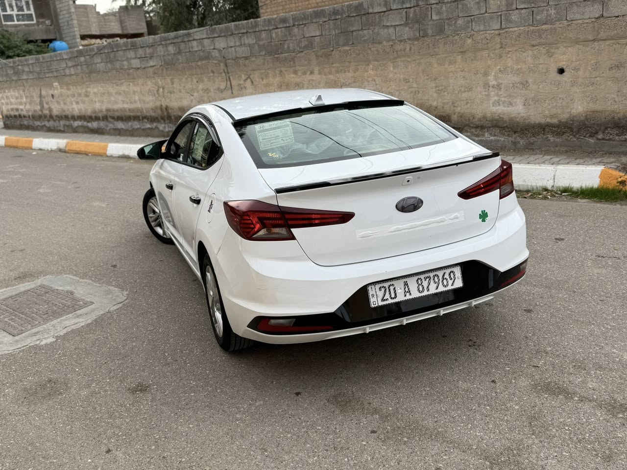 السلام عليكم النترا 2020 رقم ديالى بأسمي الدولي هزه وفحص ورقم كله جديد السياره بحاله الوكاله كله ع وضع الشركه الساره بدون حادث حادثه فقط دعاميه اماميه ومن امريكا بيهه قبق الجنطه فقط كلير بدون حادث كير محرك بل شرط مامفتوح. حجر بيئه بلادي تخم تاير قبل شهر شديته  صدرهه شركه. ماشيه فقط 65 mi شاشه وكامرا  كشن جلد والارضيه. مغلفه بل كامل جلد وحساسات ورادار امامي وجانبي سستم كامل وين ميعجبك افحص واني منزل بيهه سونار سعر 137  مكان السياره ديالى بعقوبه الستفسار *********** نذير
