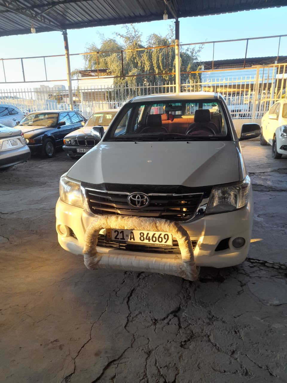 للبيع فقط …
هايلوكس 2013 ( عُماني )
رقم سليمانيه الانگليزي بأسمي 
كير عادي 
ماشيه ( 155 الف )
السعر 185
مكانها سامراء 
***********
