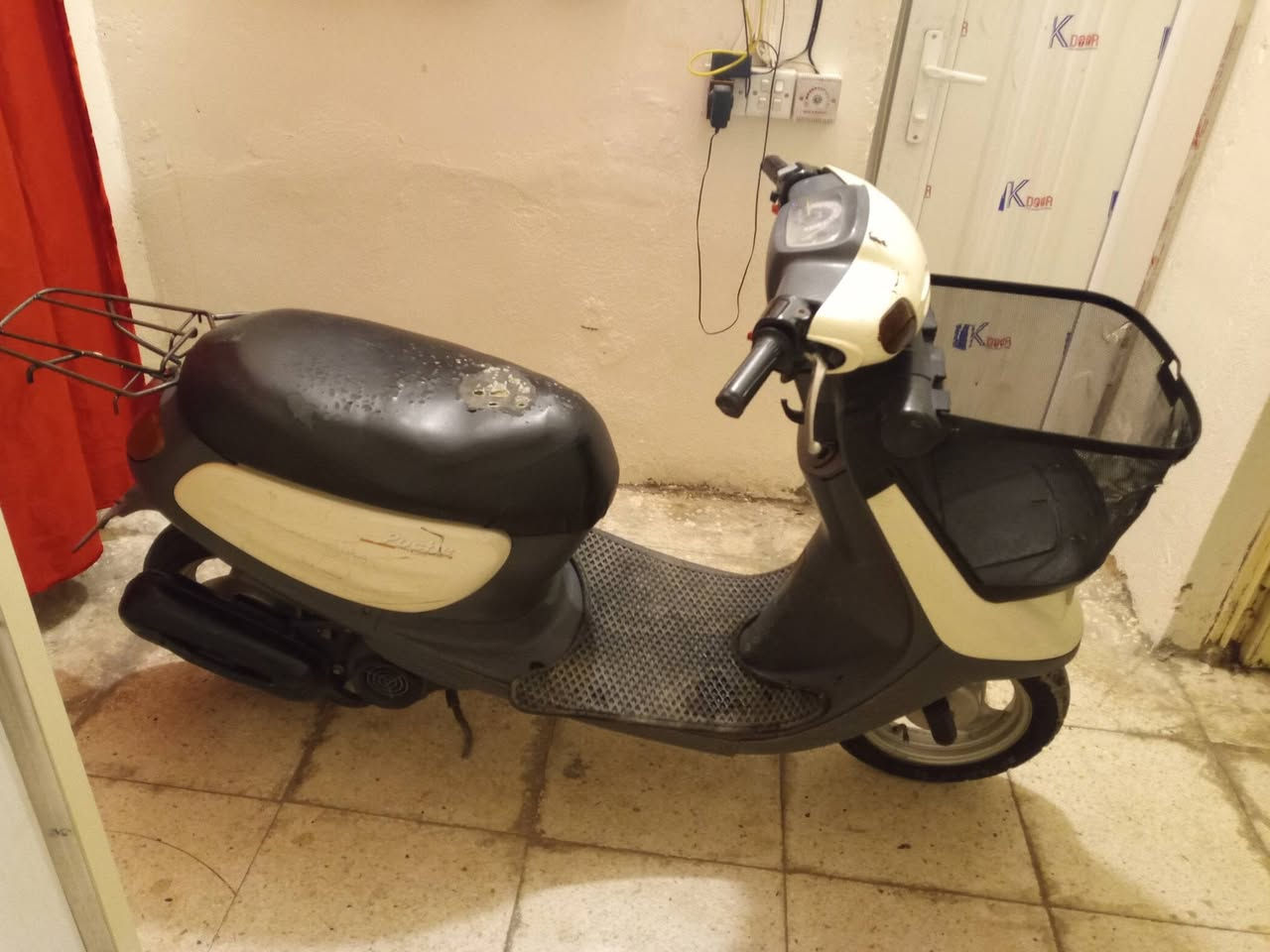 دراجه منغولي موديل 2007 سعر 375 نظيفه دراجه 
عنوان كربلاء حي الحر 
رقم ***********
