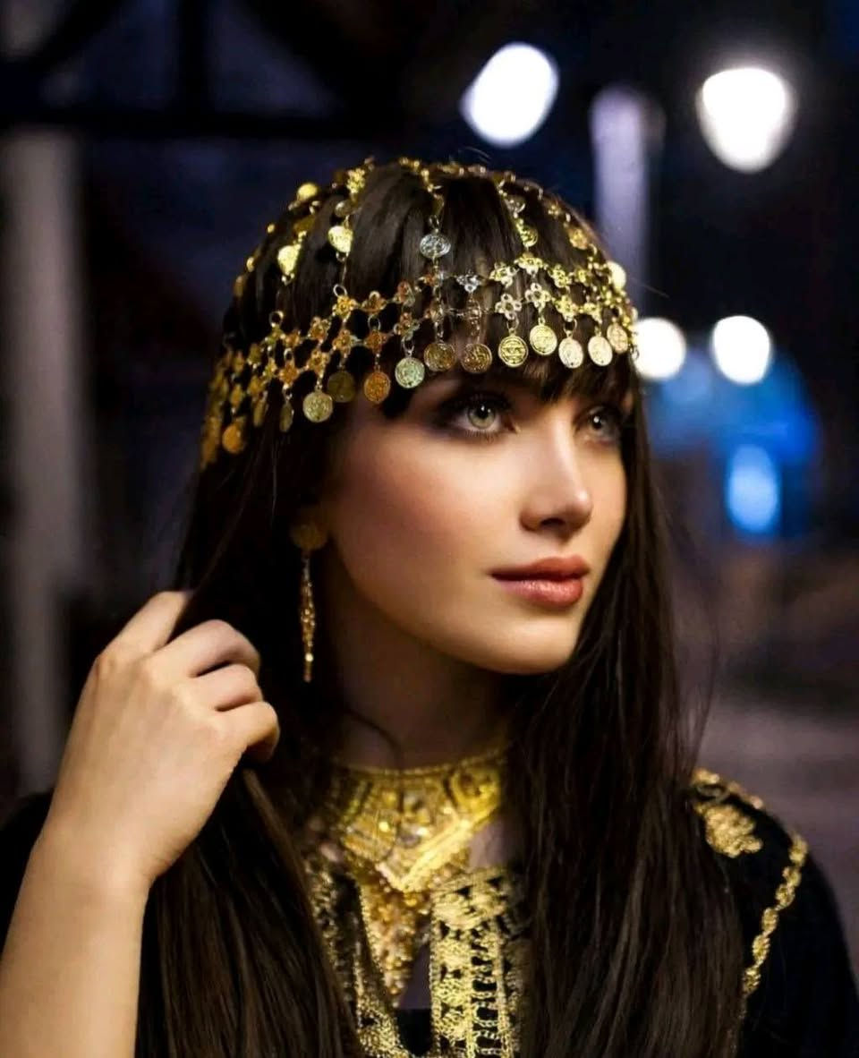 #كشخةرمظان
. يمي غير شكل 😍😉

بركع ماجينا 🎀🎈
بركع كركيعان 🎉🎊 
لون ذهبي 
للبنوتات الحلوات 
السعر ب3000 💥💥💥
انتبهو عل سعر  😆😆


**إذا كنت صاحب هذا الإعلان وتريد حذفه لأي سبب، رجاءا أرسل رسالة إلى الدعم الفني**