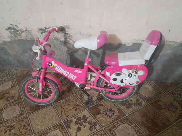 السلام عليكم 
بايسكل أطفال عمر خمس سنوات وفوق مستعمل قليل
السعر 45 وبي مجال 
العنوان كربلاء الحسينية شارع الحافظ قرب المستوصف 
الرقم *********** بس واتساب
