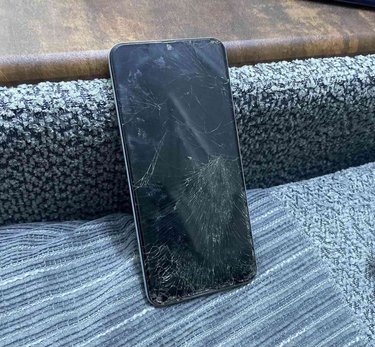 السلام عليكم 
اجهزة ما تشتغل بسبب أسباب بسيطة وأغلبها بسبب الشاشة عدا ال 7 plus فيه مشاكل أخرى 
الأجهزة هي 
A30 لون ابيض 
A30 لون ازرق 
A31 لون ازرق 
A20 لون اسود 
7 plus لون اسود 
البيع كلشي سوة ما أبيع شي بوحده 
المكان بغداد 
علق سعرك إذا شراي او راسلني 
والسلام عليكم


**إذا كنت صاحب هذا الإعلان وتريد حذفه لأي سبب، رجاءا أرسل رسالة إلى الدعم الفني**
