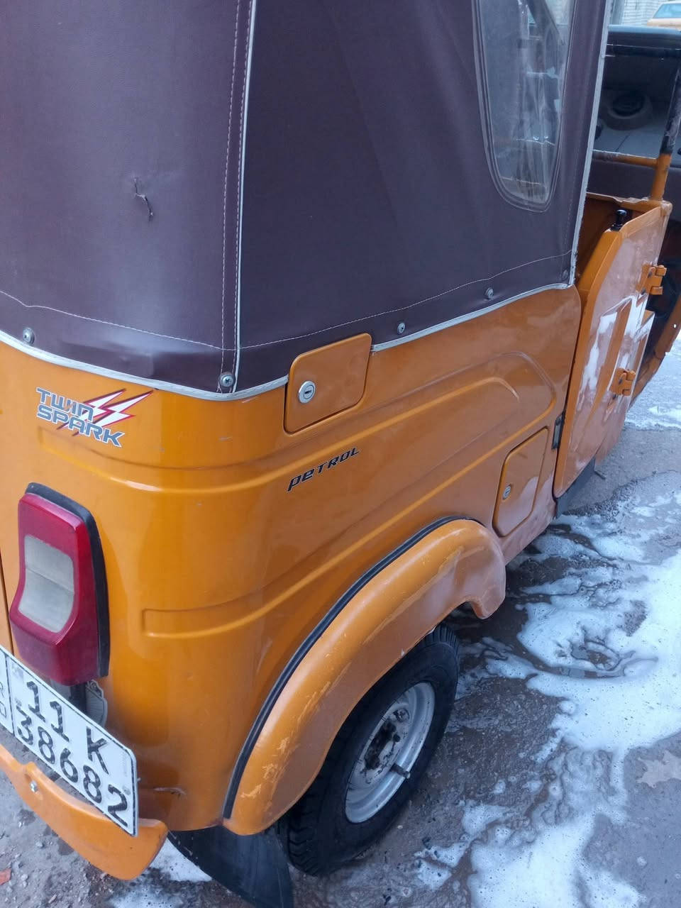 تكتك 21للبيع مكفوله كفاله عامه بس دوسات اربع اصابع المكان الرئاسه شارع عشرين بغداد ***********
