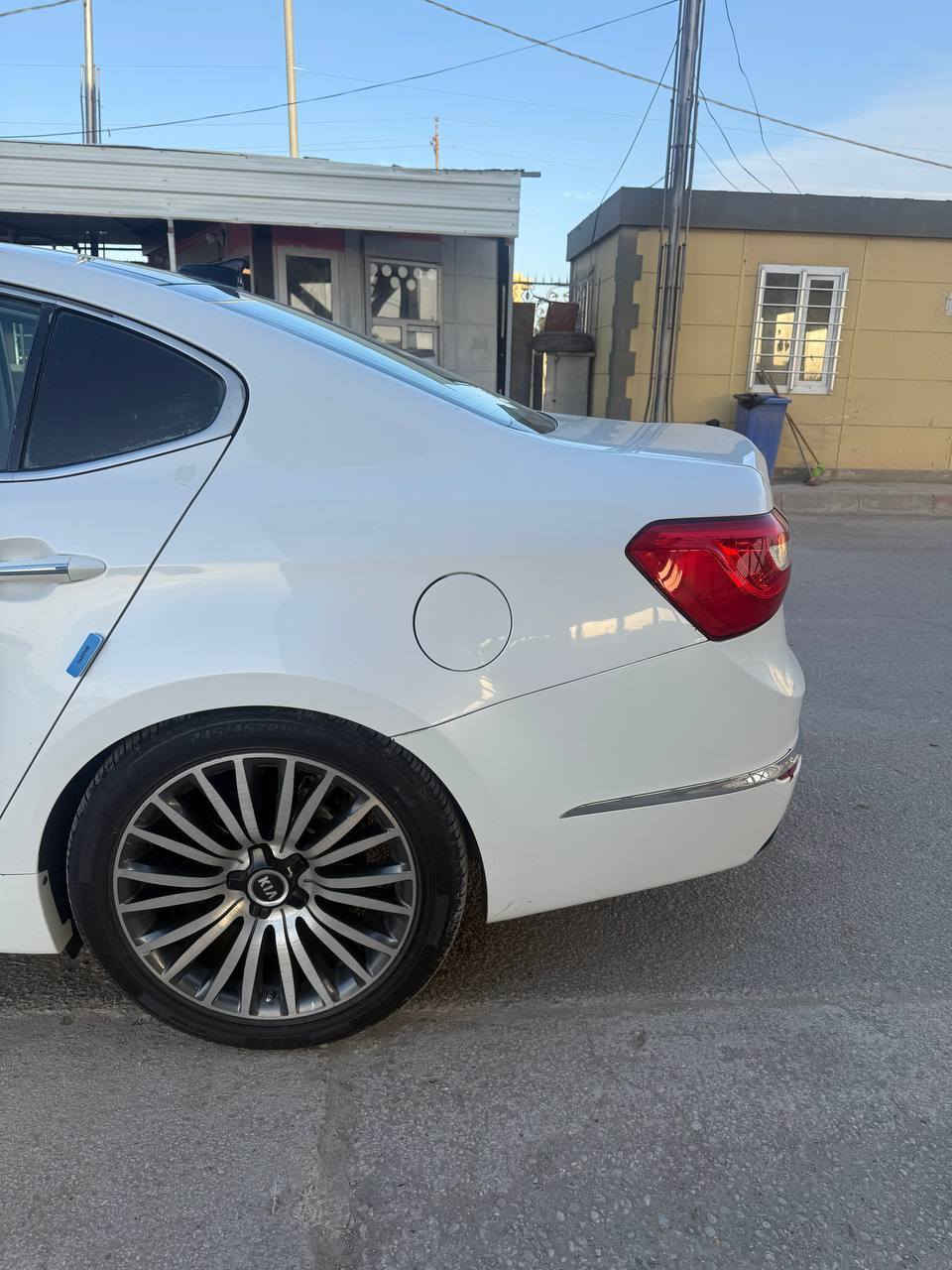 السلام عليكم
كيا كادنزا 
موديل 2015خليجي 
محرك 3500– 6 سلندر
رقم اربيل الجديد 
مكفوله فقط  جاملغ خلفي رش بدون دواخل شرط السونار  
السيارة جاهزة من كلشي بدون اي نقص 
المواصفات✅ فول لفول
-تشغيل بصمة مع بصمة الابواب الامامية
داخل VIP 
-انارة بالمرايات والابواب الامامية
-كاميرا وحساسات خلفية
-بردة خلفية متحركة
تحكمات خلفيه تبريد مسجل 
-تبريد قطعتين
-تخم تاير جديد
-كشنات كهربائية جلد تدفئه
-لد امامي وخلفي
-تحكم كامل بالستيرن
-شفتات ستيرن رياضي
-نظام ترحيب 
-سماعات انفنتي 12 سماعة
-اشاير مري+شفط+مري اوتو مع البك
سايد برك بصمه
خزن ميمري
فتحه طكتين بنرامه   
وباقي مواصفات الكادينزا معروفه
**اخوان بل عافيه ع ياخذه السياره 
السياره جديده ومابيه اي عيب او نقص
السعر142 وبيه مجال  
العنوان بابل *********** واتساب
***********
