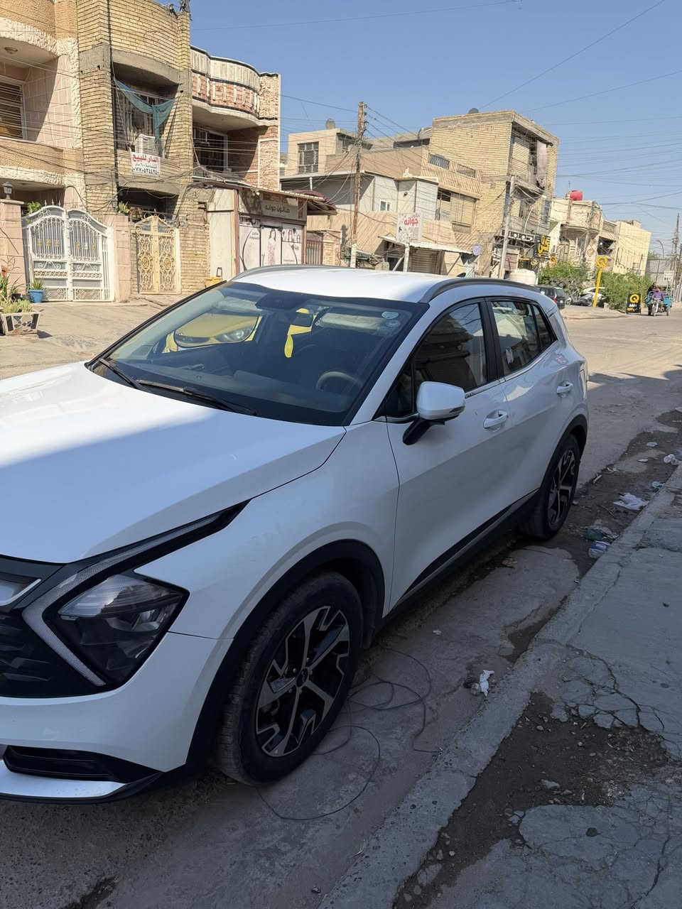 السلام عليكم سبورتج ٢٠٢٤  لسياره نضيفه وبيها. رصعات بسيطه   مواصفات نص فول بسمه تشغيل عن  بعد السياره. نضيفه   مكان السياره بغداد  الشعب. رقم السياره أربيل  بسمي   واني ***********  رقم الواتساب
