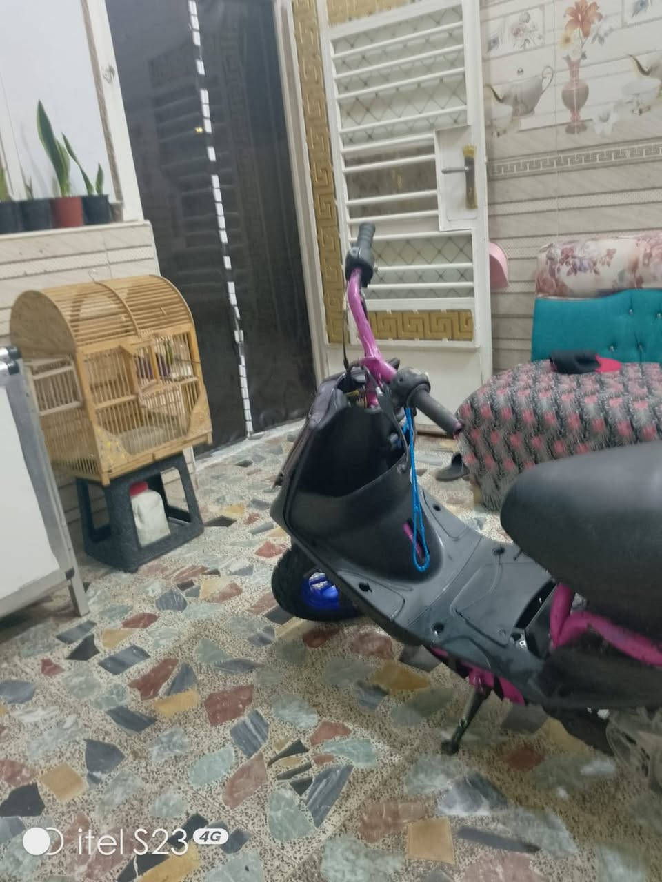 السلام عليكم درجة ماكس عدله مال لعب.  الدراجه. مميزه دددددددددددددد مميزه ناعمه.    بزوده      كلححات. سعر 300بيه. م مر مكانك بعدددددددددددددددددددد.      بغداد. حي اور الشعب. رقم ***********
