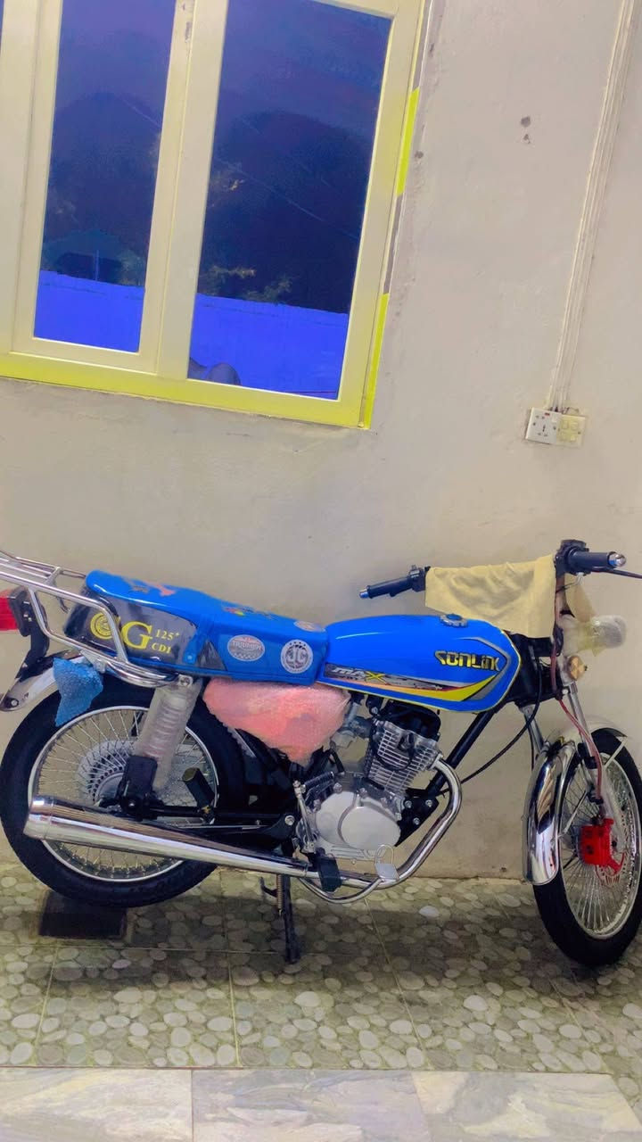 دراجه تاكر موديل 2025 للبيع
اول تبدله دهن الها واي نقص ما بيها  واي تفسير اتصل عل رقم ودلل *********** ولسعر خاص
